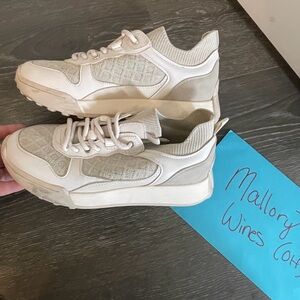 Zara Cream and White Women's Sneakers